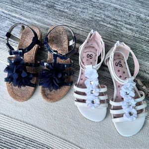 Two pairs of little girls sandals, Sz 1